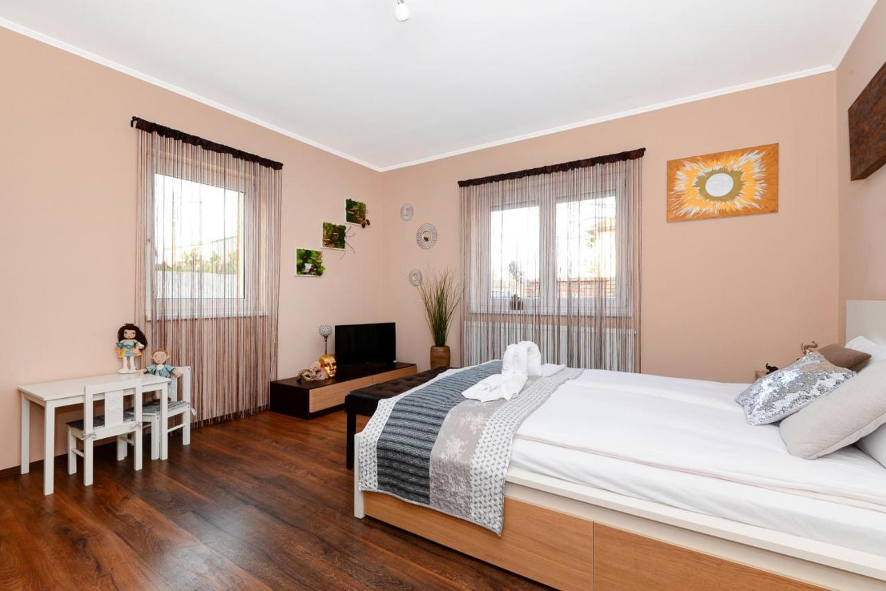 Anita Apartamento Budapeste Exterior foto