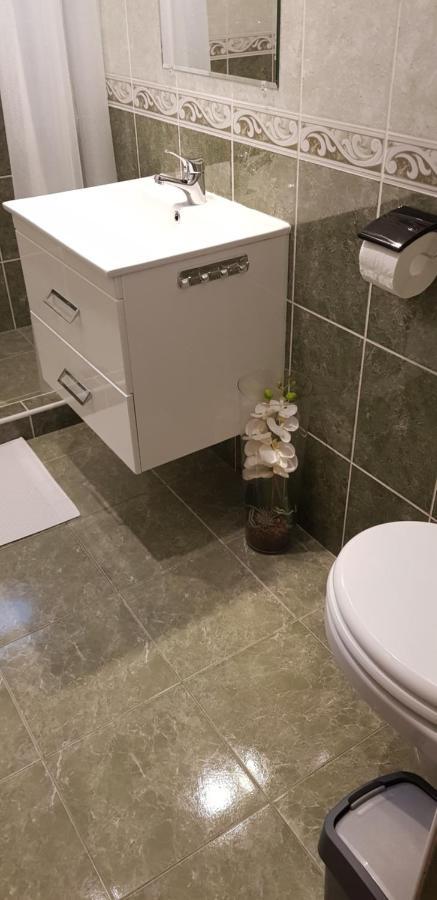 Anita Apartamento Budapeste Exterior foto