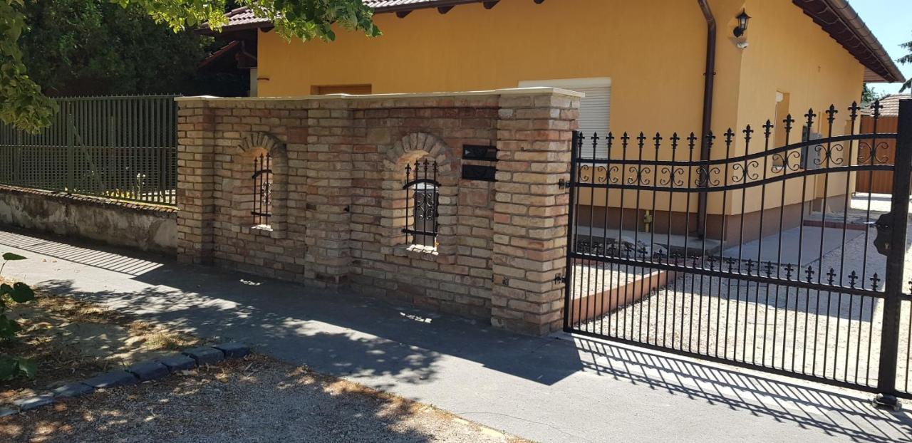 Anita Apartamento Budapeste Exterior foto